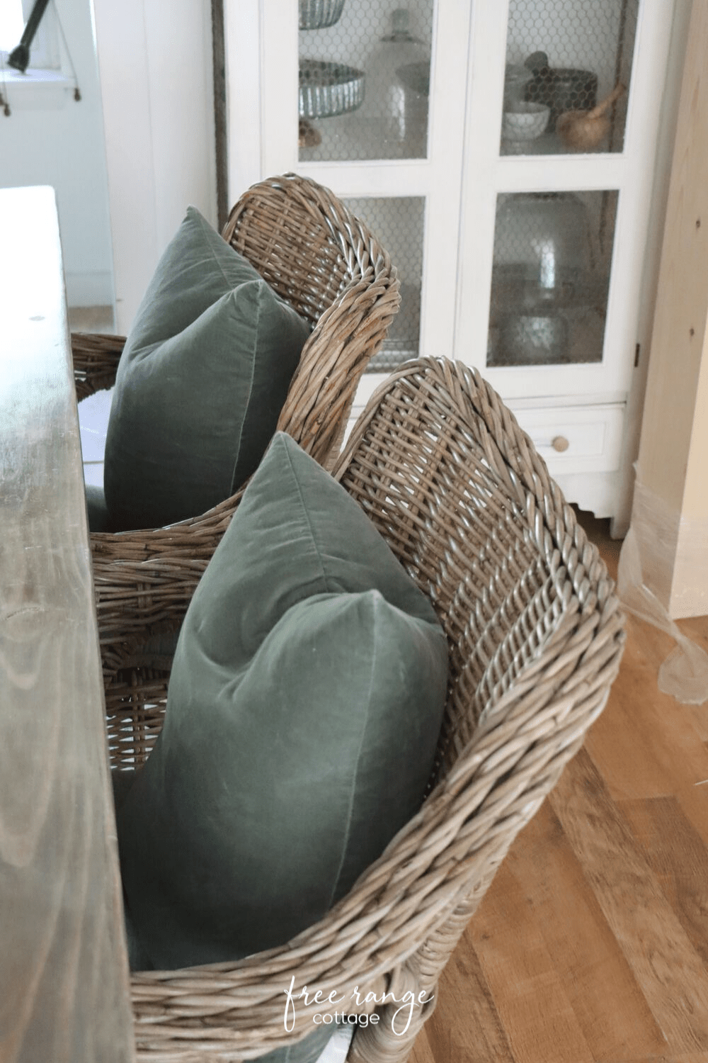 Farmhouse dining room