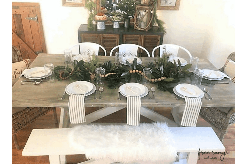 Farmhouse Christmas House Tour - Free Range Cottage